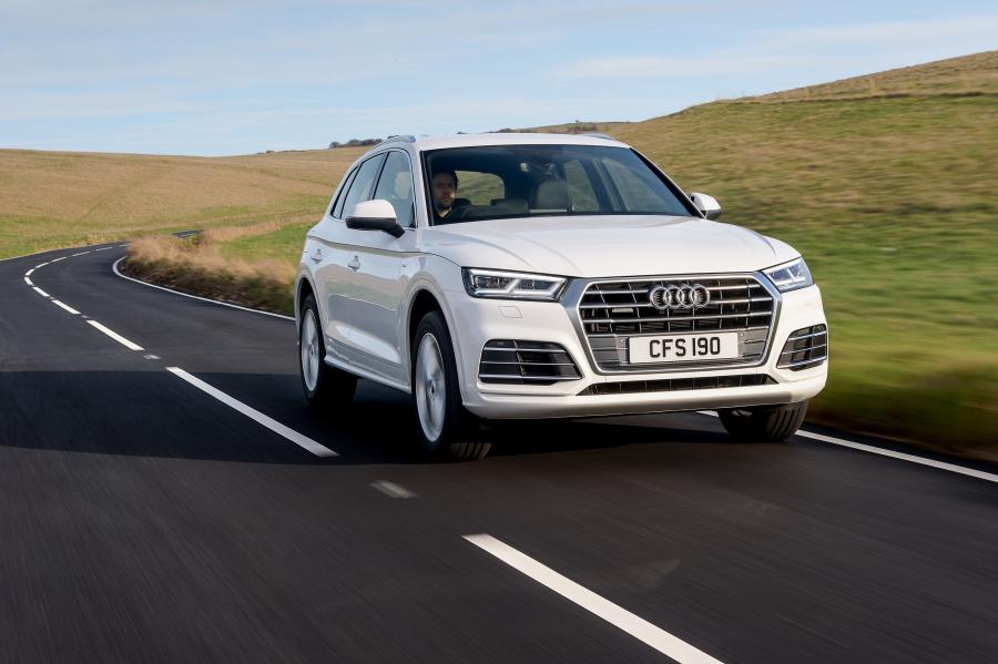  Audi Q5 TDI Quattro S-Line 2017 года  (UK) (фото 1 из 26)